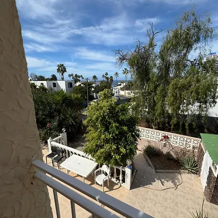 Americas 4- Bedroom Parking Private * Playa de las Americas (Tenerife)