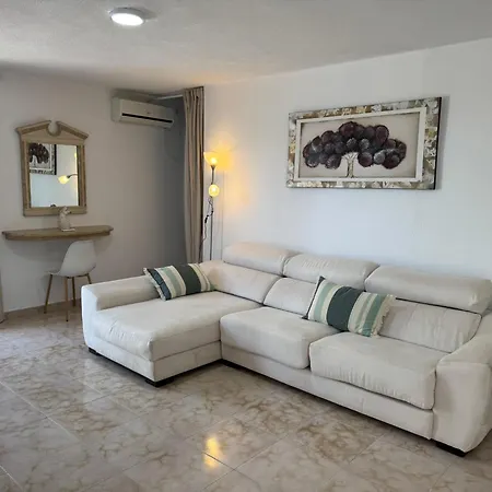 Americas 4- Bedroom Parking Private * Playa de las Americas (Tenerife)
