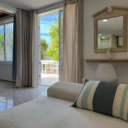 Americas 4- Bedroom Parking Private Playa de las Americas (Tenerife)